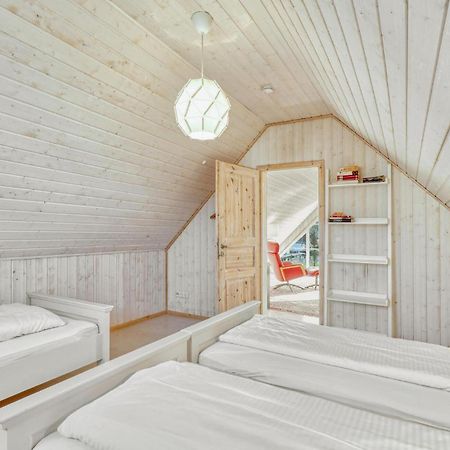2 Bedroom Stunning Home In Zerpenschleuse Kültér fotó