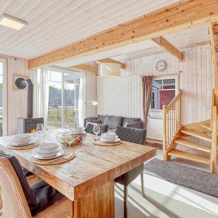 2 Bedroom Stunning Home In Zerpenschleuse Kültér fotó